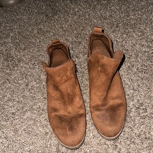 brown booties